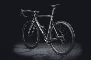 PINARELLO DOGMA F8: НОВЫЙ ВЕЛОСИПЕД ПРОФЕССИОНАЛЬНОЙ КОМАНДЫ SKY